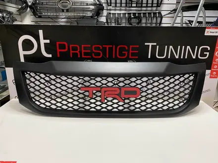 Решетка TRD на Toyota Hilux/Vigo 2012-15 (Черный цвет) за 40 000 тг. в Астана