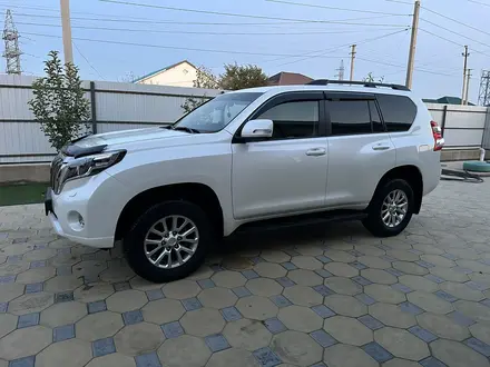 Toyota Land Cruiser Prado 2015 года за 18 500 000 тг. в Атырау