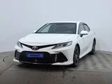 Toyota Camry 2022 года за 9 890 000 тг. в Астана