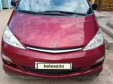 Toyota Previa, 2005