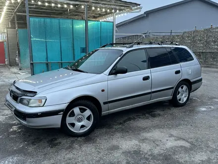 Toyota Carina E 1997 года за 2 500 000 тг. в Алматы – фото 3