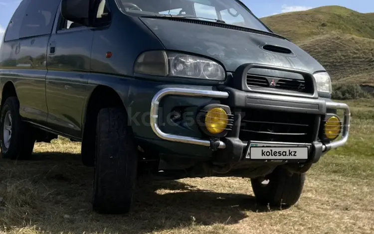 Mitsubishi Delica 1995 годаүшін4 000 000 тг. в Алматы