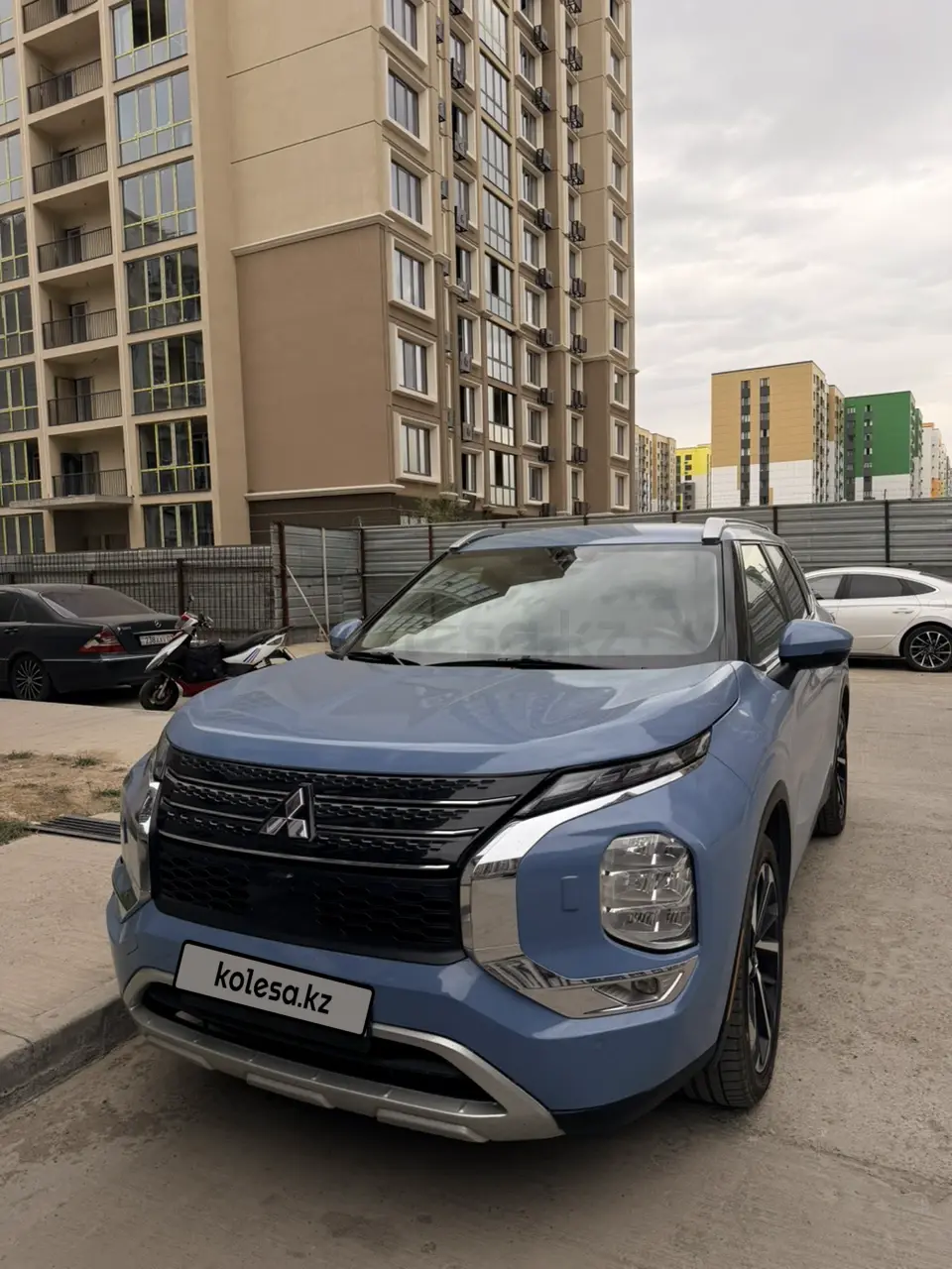 Mitsubishi Outlander, 2022