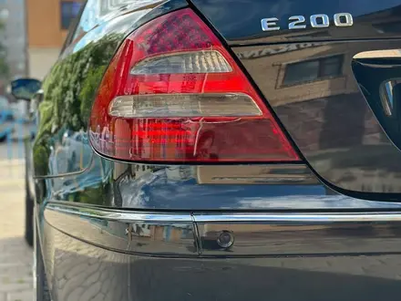 Mercedes-Benz E 200 2005 года за 4 950 000 тг. в Караганда – фото 15