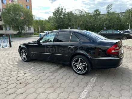 Mercedes-Benz E 200 2005 года за 4 950 000 тг. в Караганда – фото 27