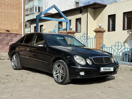 Mercedes-Benz E 200 2005 года за 4 950 000 тг. в Караганда – фото 6