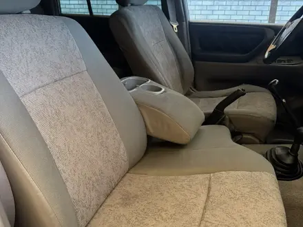 Toyota Land Cruiser 2005 года за 8 000 000 тг. в Караганда – фото 19