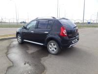 Renault Sandero Stepway 2014 года за 3 800 000 тг. в Семей