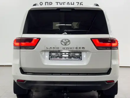 Toyota Land Cruiser 2022 года за 49 890 000 тг. в Астана – фото 4