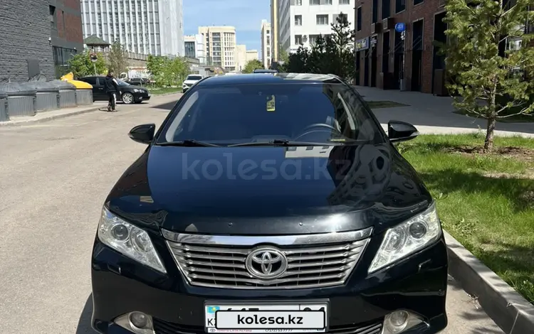 Toyota Camry 2014 года за 9 500 000 тг. в Астана