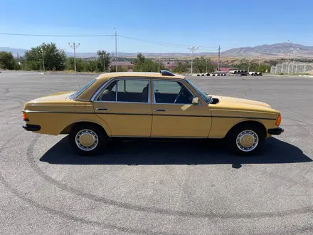 Mercedes-Benz E 230 1977 года за 12 000 000 тг. в Шымкент