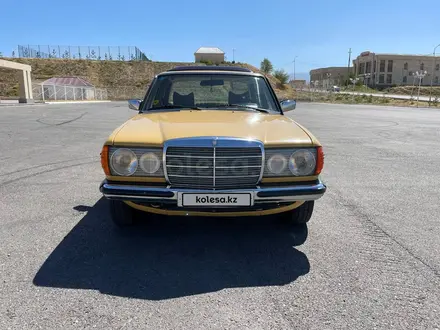 Mercedes-Benz E 230 1977 года за 12 000 000 тг. в Шымкент – фото 16