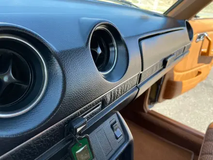 Mercedes-Benz E 230 1977 года за 12 000 000 тг. в Шымкент – фото 37