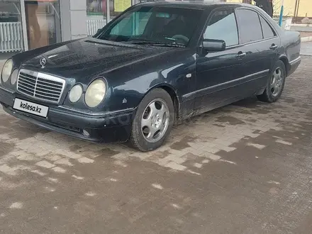 Mercedes-Benz E 280 1999 года за 3 800 000 тг. в Кызылорда