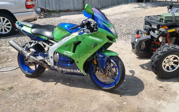 Kawasaki  ZX6R 1998 годаүшін1 800 000 тг. в Караганда