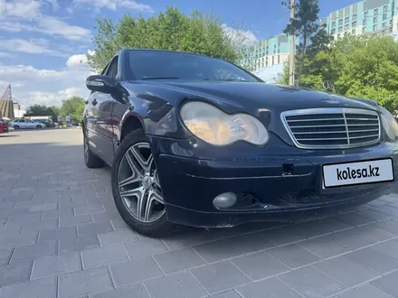Mercedes-Benz C 180 2002 года за 1 870 000 тг. в Астана