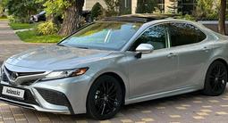 Toyota Camry 2021 года за 15 700 000 тг. в Алматы