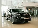 Toyota Highlander Luxe 2024 года за 34 550 000 тг. в Павлодар