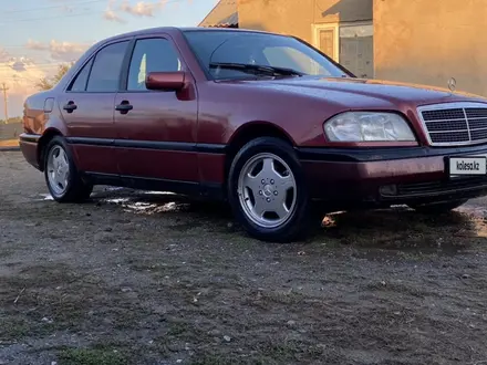 Mercedes-Benz C 180 1995 года за 1 900 000 тг. в Костанай