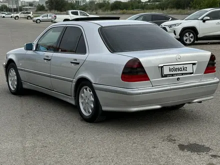 Mercedes-Benz C 180 1998 года за 3 800 000 тг. в Актобе – фото 5