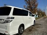 Toyota Vellfire 2011 годаүшін7 400 000 тг. в Тараз