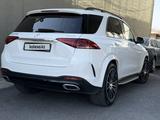 Mercedes-Benz GLE 450 2023 года за 45 000 000 тг. в Шымкент – фото 3