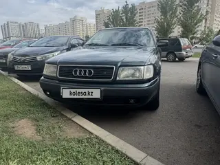Audi 100
