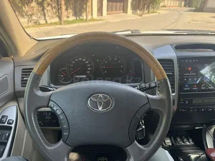 Toyota Land Cruiser Prado 2006 года за 14 300 000 тг. в Алматы – фото 20