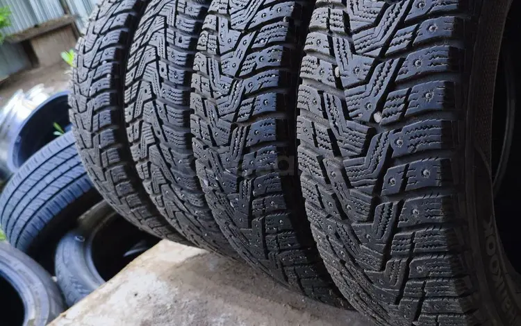 185 60 R15 Комплект 4шт. Hankook Зима Шины за 60 000 тг. в Алматы