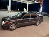 Mercedes-Benz E 200 1995 года за 1 690 000 тг. в Усть-Каменогорск
