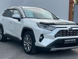 Toyota RAV4 2021 года за 13 990 000 тг. в Караганда – фото 3