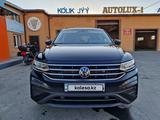 Volkswagen Tiguan 2023 года за 17 900 000 тг. в Алматы – фото 4