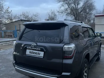 Toyota 4Runner 2020 года за 23 000 000 тг. в Уральск – фото 4