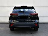 Toyota Highlander 2024 года за 26 000 000 тг. в Актобе – фото 4