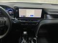 Toyota Camry Luxe eCVT 2024 года за 22 400 000 тг. в Алматы – фото 15