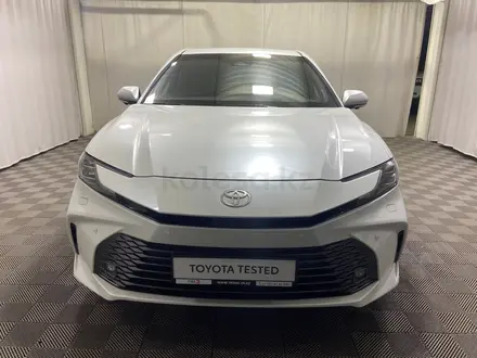Toyota Camry Luxe eCVT 2024 года за 22 400 000 тг. в Алматы – фото 5