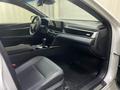 Toyota Camry Luxe eCVT 2024 года за 22 400 000 тг. в Алматы – фото 6