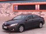 Toyota Camry 2011 годаfor4 700 000 тг. в Атырау – фото 2