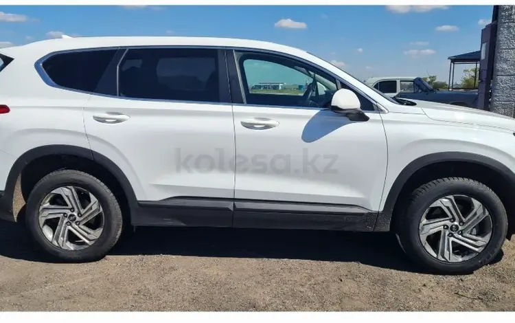 Hyundai Santa Fe 2021 года за 15 500 000 тг. в Караганда