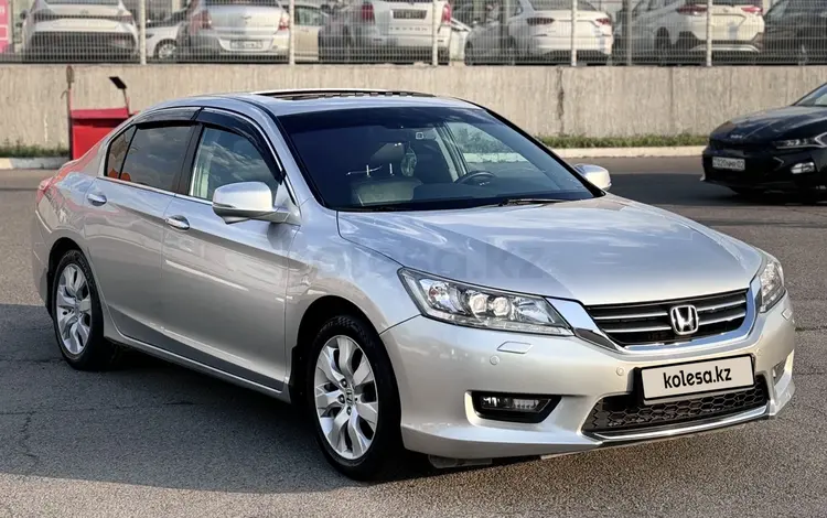 Honda Accord 2015 годаfor7 600 000 тг. в Алматы