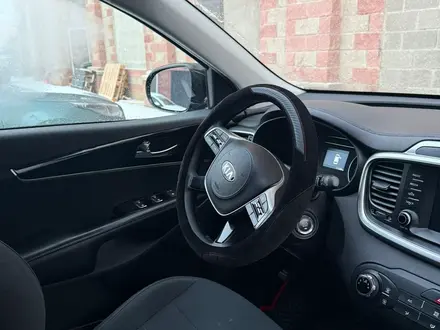 Kia Sorento 2019 года за 7 700 000 тг. в Уральск – фото 2