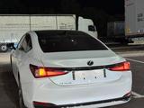 Lexus ES 250 2018 года за 14 500 000 тг. в Алматы – фото 5