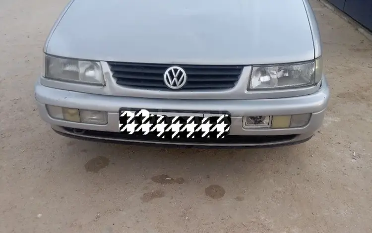 Volkswagen Passat 1994 годаүшін1 300 000 тг. в Жанаозен