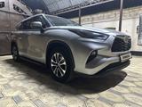 Toyota Highlander 2020 года за 23 000 000 тг. в Уральск