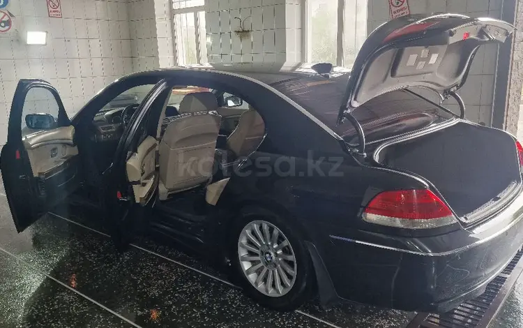 BMW 750 2006 годаүшін6 000 000 тг. в Павлодар