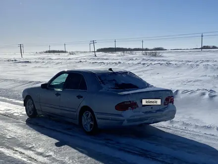 Mercedes-Benz E 200 1997 года за 1 900 000 тг. в Петропавловск – фото 7