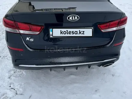 Kia K5 2019 года за 10 600 000 тг. в Жезказган – фото 4