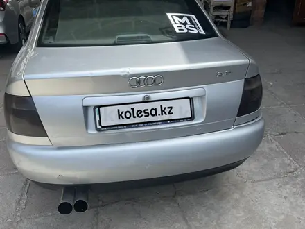Audi A4 1997 года за 1 900 000 тг. в Алматы – фото 2
