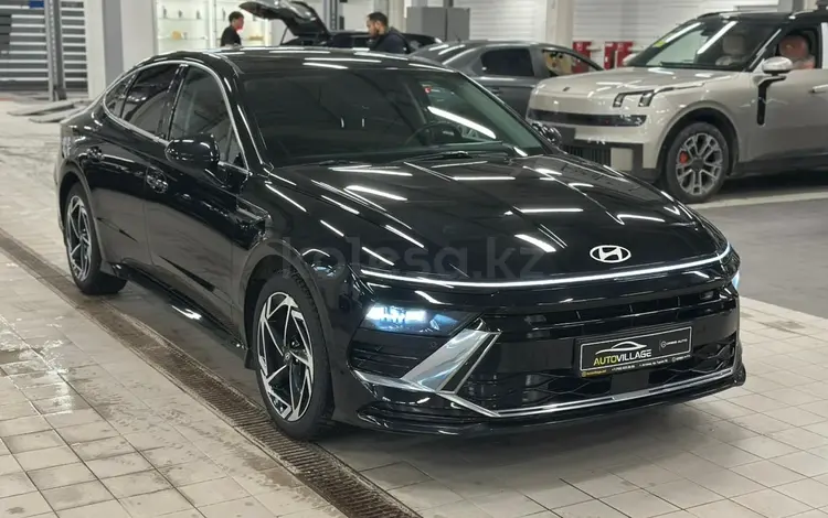 Hyundai Sonata 2023 года за 13 850 000 тг. в Астана