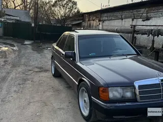 Mercedes-Benz 190